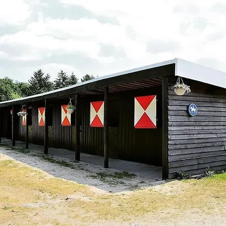 Chalet Sfeervol In Het Bos Nunspeet